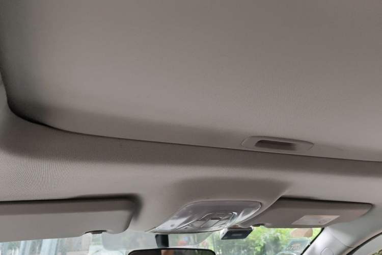 Used GAC Trumpchi GS4 2015 200T Manual Elite Edition Headliner