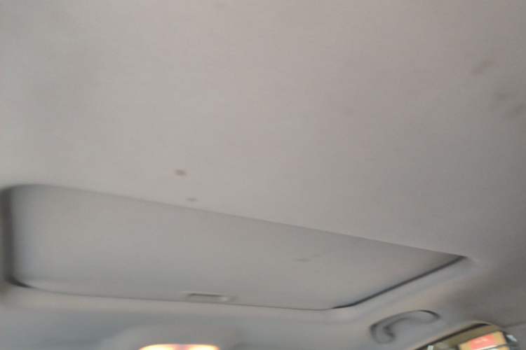 Used GAC Trumpchi GS4 2015 200T G-DCT Luxury Edition Headliner