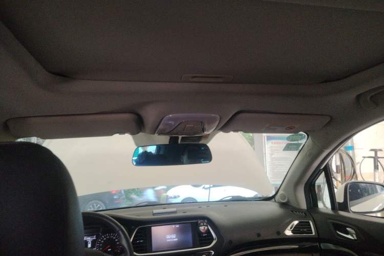 Used GAC Trumpchi GS4 2015 200T G-DCT Luxury Edition Headliner