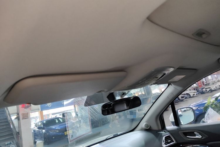 Used GAC Trumpchi GS4 2015 200T G-DCT Elite Edition Headliner