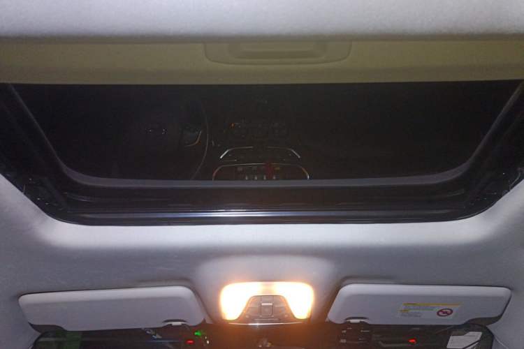 Used GAC Trumpchi GS4 2015 200T G-DCT Luxury Edition Headliner