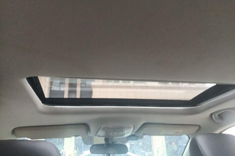 Used GAC Trumpchi GS4 2015 200T Manual Elite Edition Headliner
