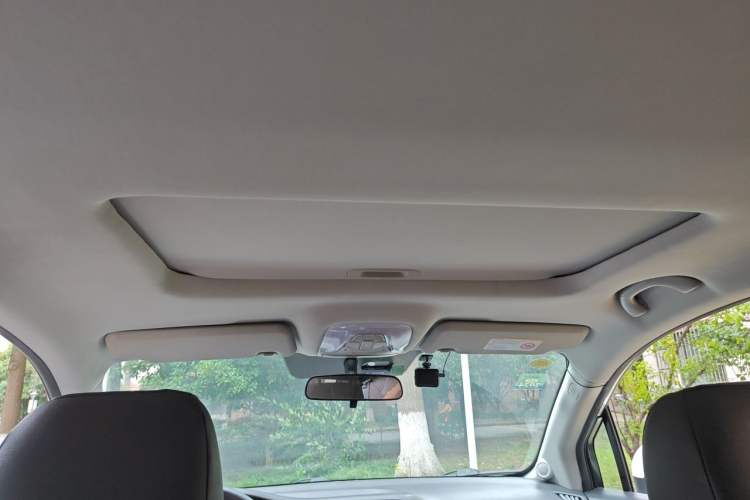 Used GAC Trumpchi GS4 2015 200T Manual Luxury Edition Headliner