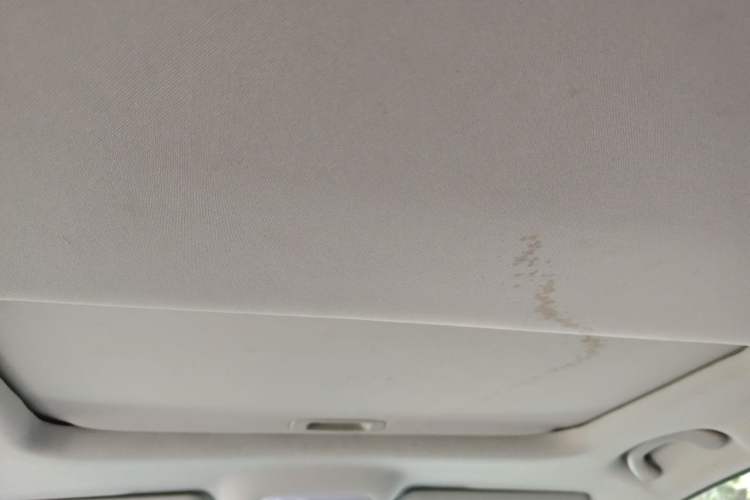 Used GAC Trumpchi GS4 2015 200T G-DCT Luxury Edition Headliner