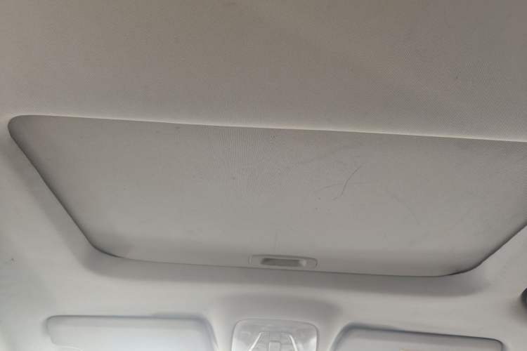 Used GAC Trumpchi GS4 2015 200T G-DCT Luxury Edition Headliner