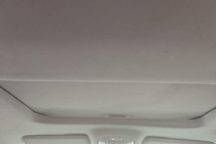 Used GAC Trumpchi GS4 2015 200T Manual Elite Edition Headliner