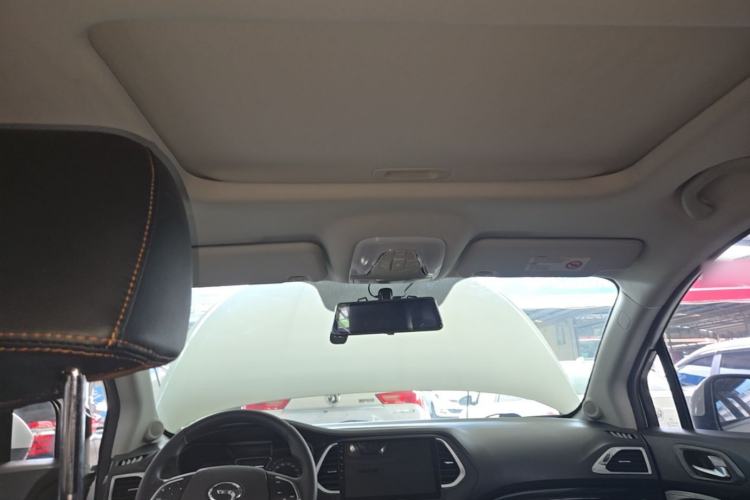 Used GAC Trumpchi GS4 2015 200T G-DCT Elite Edition Headliner