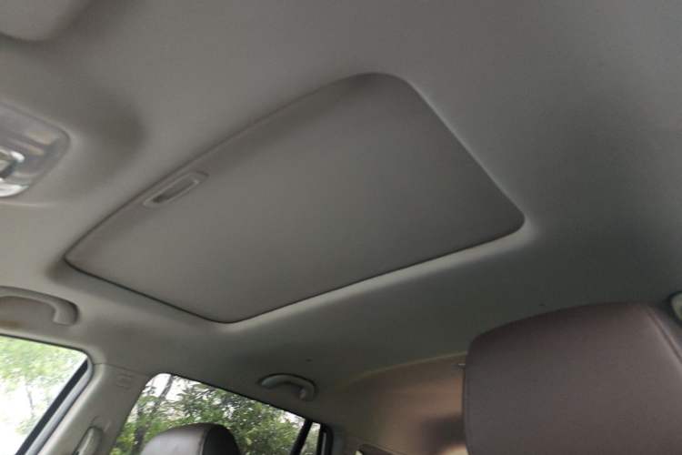 Used GAC Trumpchi GS4 2015 200T G-DCT Luxury Edition Headliner