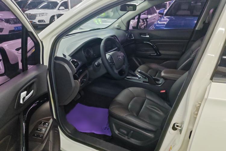 Used GAC Trumpchi GS4 2015 200T G-DCT Luxury Edition Interior 1