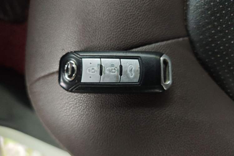 Used GAC Trumpchi GS4 2015 200T G-DCT Luxury Edition Interior 1