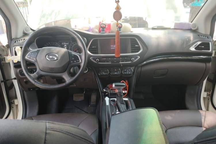 Used GAC Trumpchi GS4 2015 200T G-DCT Luxury Edition Interior 2