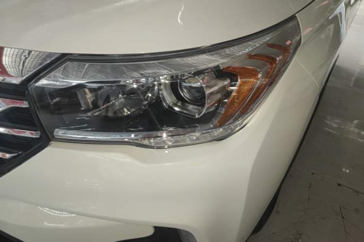 Used GAC Trumpchi GS4 2015 200T G-DCT Elite Edition Left Front Headlight