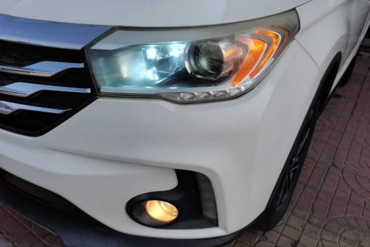Used GAC Trumpchi GS4 2015 200T Manual Luxury Edition Left Front Headlight
