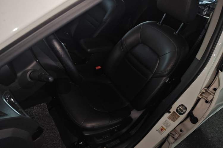 Used GAC Trumpchi GS4 2015 200T Manual Luxury Edition Left Front Seat