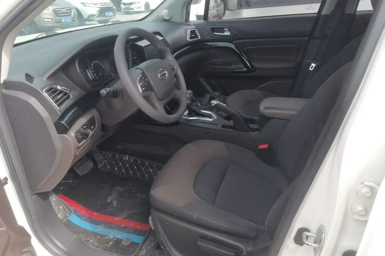 Used GAC Trumpchi GS4 2015 200T G-DCT Elite Edition Left Front Seat
