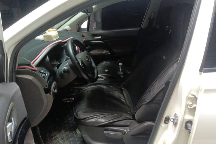 Used GAC Trumpchi GS4 2015 200T G-DCT Elite Edition Left Front Seat
