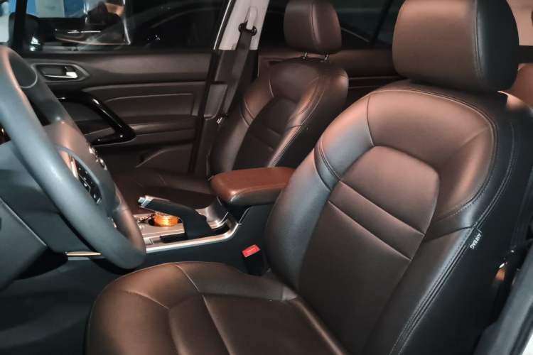 Used GAC Trumpchi GS4 2015 200T Manual Elite Edition Left Front Seat