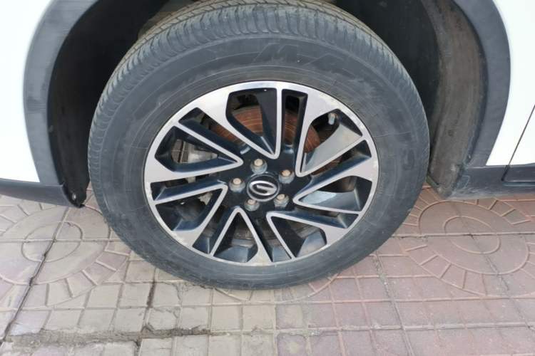 Used GAC Trumpchi GS4 2015 200T Manual Luxury Edition Left Front Wheel Hub