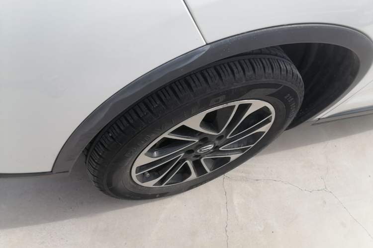 Used GAC Trumpchi GS4 2015 200T G-DCT Elite Edition Left Front Wheel Hub
