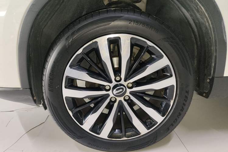 Used GAC Trumpchi GS4 2015 200T G-DCT Luxury Edition Left Front Wheel Hub