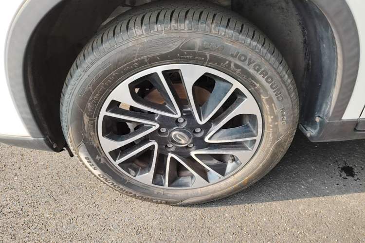 Used GAC Trumpchi GS4 2015 200T Manual Luxury Edition Left Front Wheel Hub