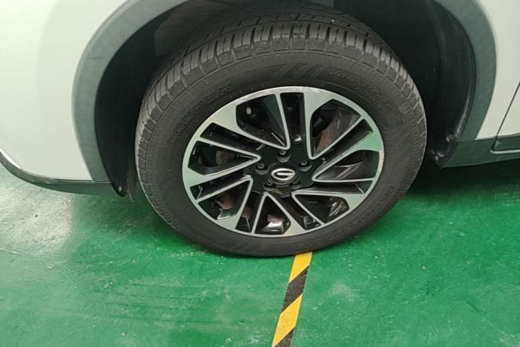 Used GAC Trumpchi GS4 2015 200T G-DCT Elite Edition Left Front Wheel Hub