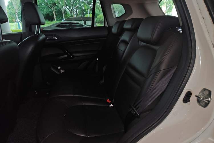 Used GAC Trumpchi GS4 2015 200T Manual Luxury Edition Left Rear Seat
