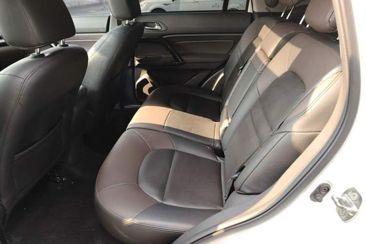 Used GAC Trumpchi GS4 2015 200T Manual Luxury Edition Left Rear Seat