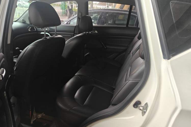 Used GAC Trumpchi GS4 2015 200T Manual Elite Edition Left Rear Seat