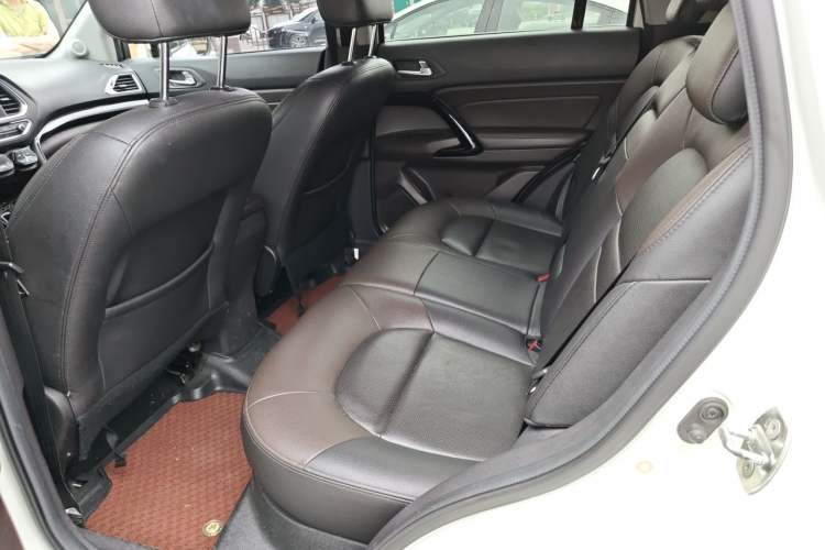 Used GAC Trumpchi GS4 2015 200T Manual Luxury Edition Left Rear Seat