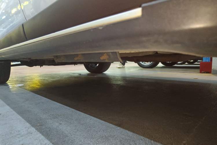 Used GAC Trumpchi GS4 2015 200T G-DCT Luxury Edition Left Side Sill