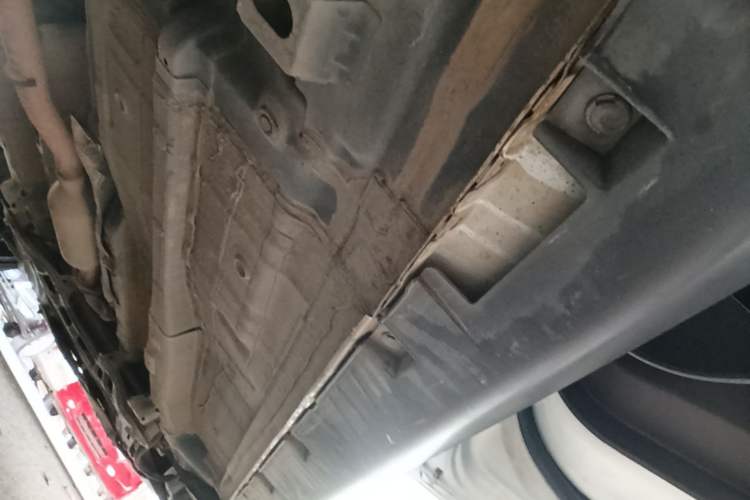 Used GAC Trumpchi GS4 2015 200T G-DCT Luxury Edition Left Side Sill