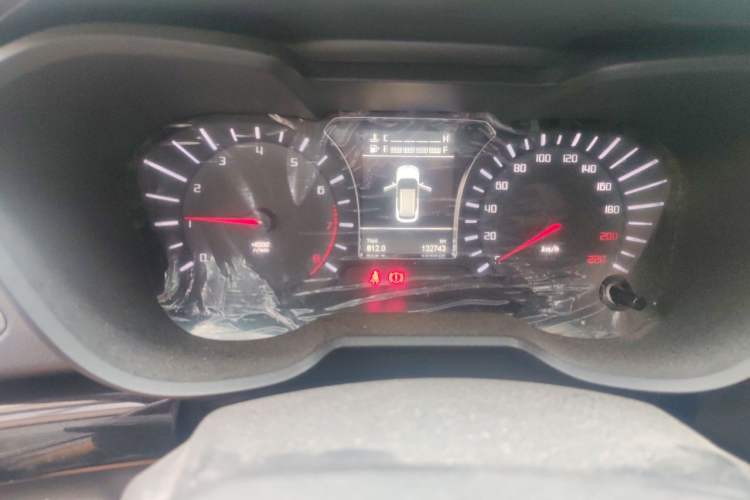 Used GAC Trumpchi GS4 2015 200T Manual Elite Edition Odometer Close Up