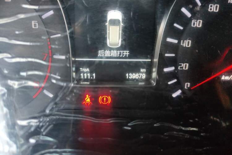 Used GAC Trumpchi GS4 2015 200T Manual Luxury Edition Odometer Close Up