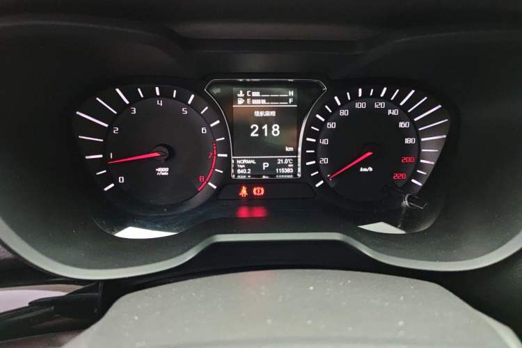Used GAC Trumpchi GS4 2015 200T G-DCT Luxury Edition Odometer Close Up