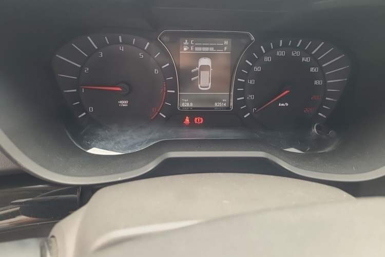 Used GAC Trumpchi GS4 2015 200T Manual Elite Edition Odometer Close Up