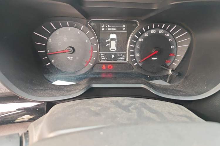 Used GAC Trumpchi GS4 2015 200T G-DCT Elite Edition Odometer Close Up