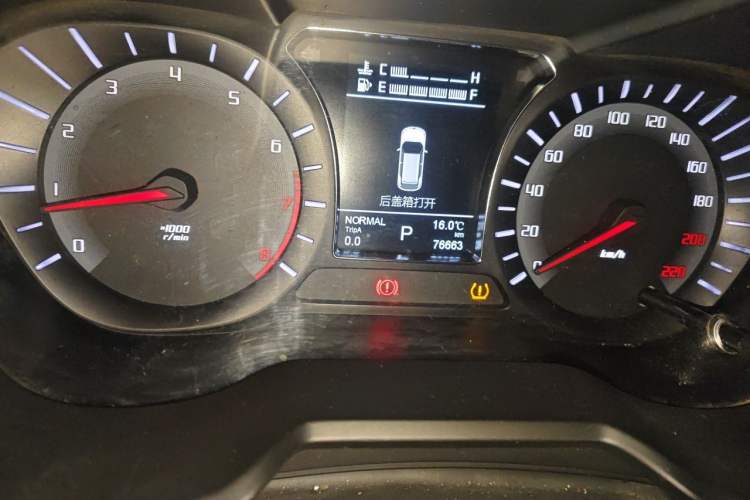 Used GAC Trumpchi GS4 2015 200T G-DCT Luxury Edition Odometer Close Up