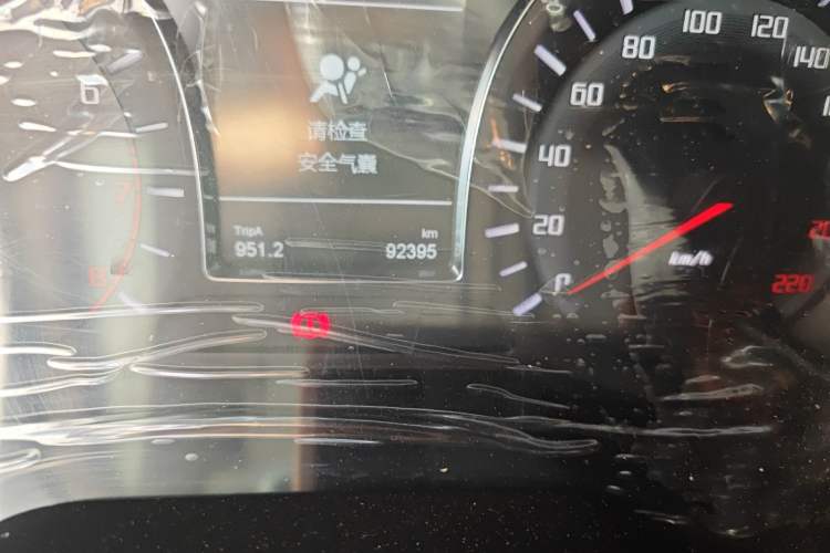 Used GAC Trumpchi GS4 2015 200T Manual Elite Edition Odometer Close Up