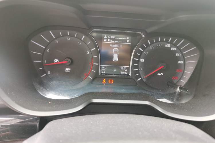 Used GAC Trumpchi GS4 2015 200T G-DCT Elite Edition Odometer Close Up