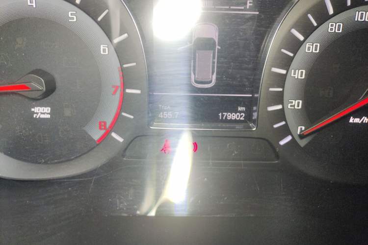 Used GAC Trumpchi GS4 2015 200T Manual Luxury Edition Odometer Close Up