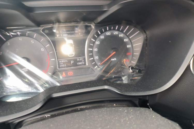 Used GAC Trumpchi GS4 2015 200T G-DCT Luxury Edition Odometer Close Up