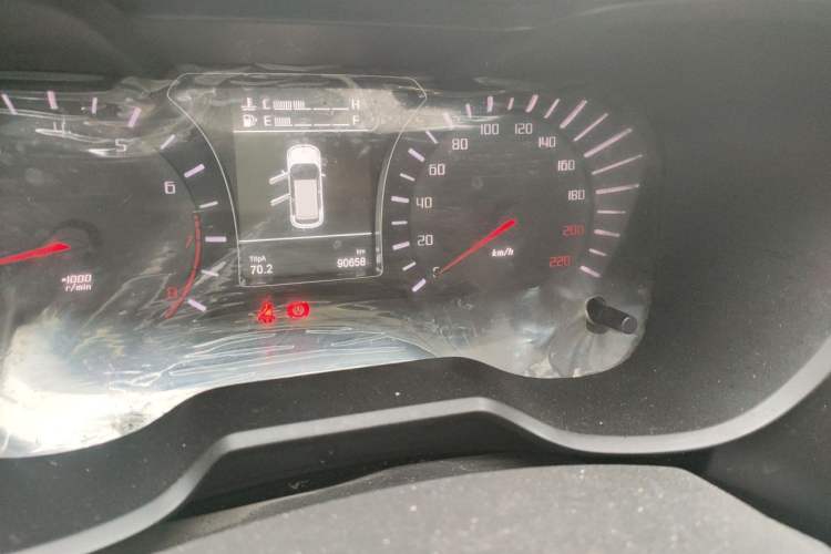 Used GAC Trumpchi GS4 2015 200T Manual Elite Edition Odometer Close Up