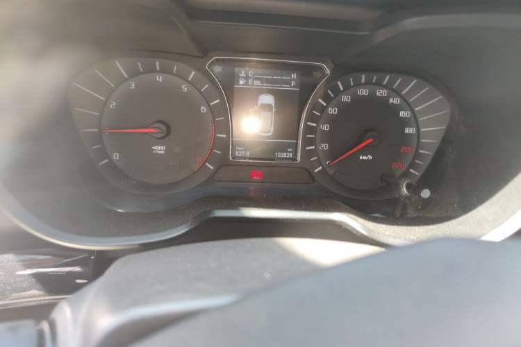 Used GAC Trumpchi GS4 2015 200T Manual Luxury Edition Odometer Close Up