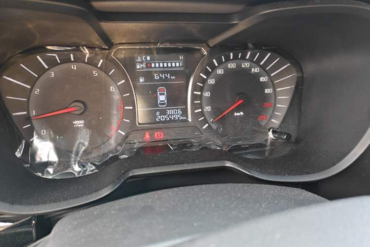 Used GAC Trumpchi GS4 2015 200T Manual Comfort Edition Odometer Close Up