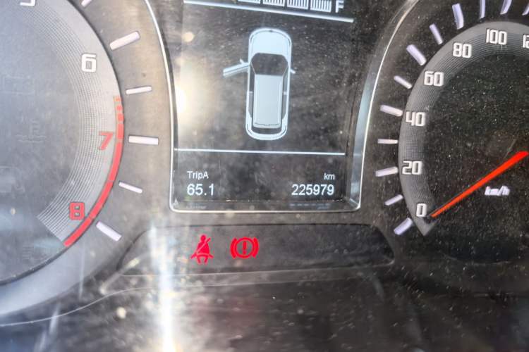 Used GAC Trumpchi GS4 2015 200T Manual Elite Edition Odometer Close Up