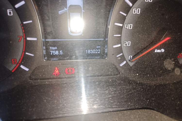 Used GAC Trumpchi GS4 2015 200T Manual Elite Edition Odometer Close Up