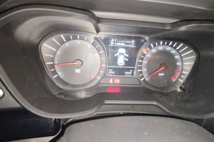 Used GAC Trumpchi GS4 2015 200T Manual Luxury Edition Odometer Close Up