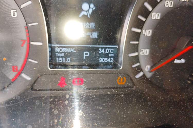 Used GAC Trumpchi GS4 2015 200T G-DCT Luxury Edition Odometer Close Up