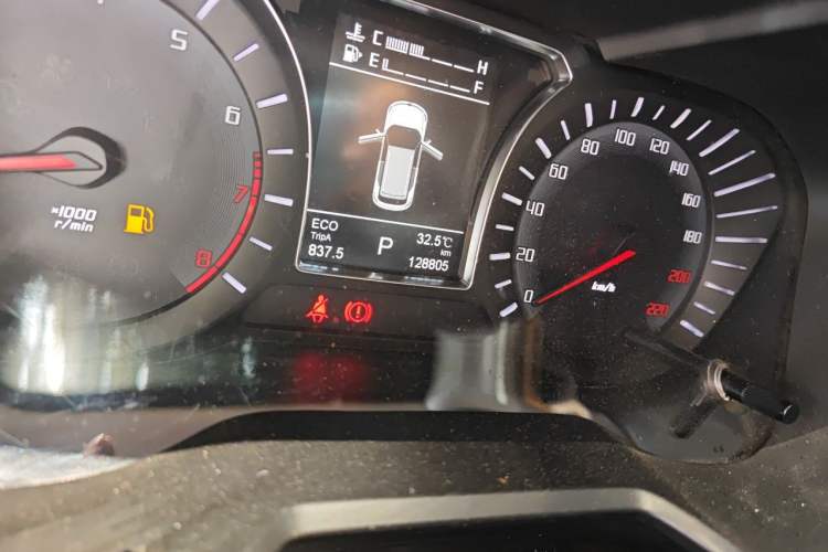 Used GAC Trumpchi GS4 2015 200T G-DCT Elite Edition Odometer Close Up